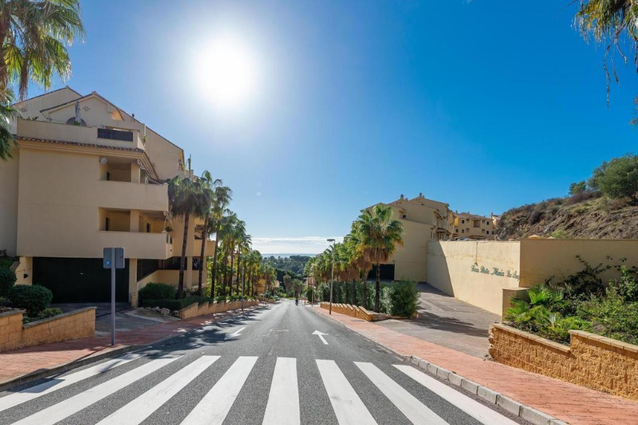 Fabulous Golf Front Apartment With Pool And Seaview Benalmádena Zewnętrze zdjęcie