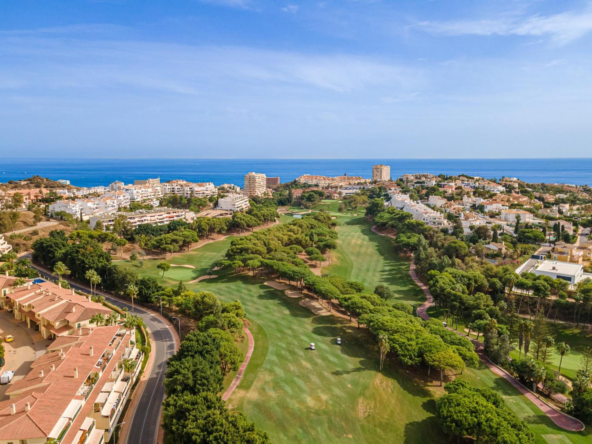 Fabulous Golf Front Apartment With Pool And Seaview Benalmádena Zewnętrze zdjęcie